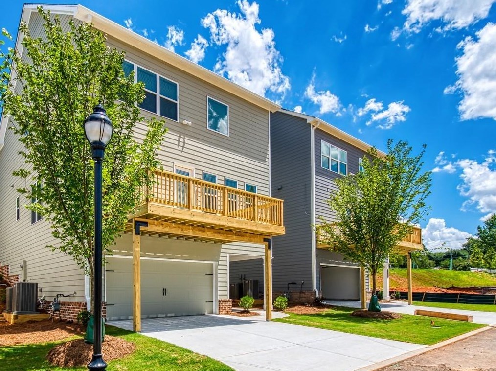 2466 Reed St, Smyrna GA  30080-0021 exterior