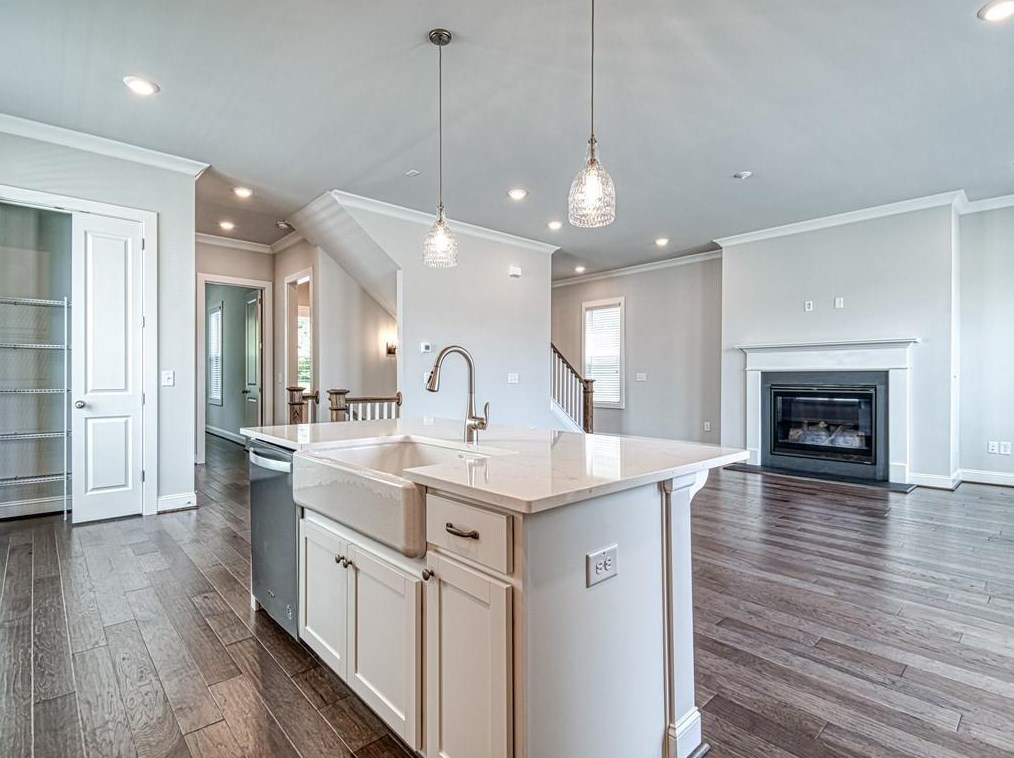 2466 Reed St, Smyrna GA  30080-0021 exterior