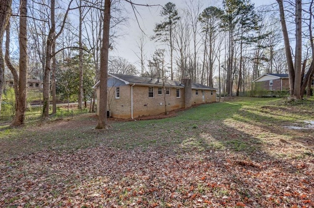 211 Tammy Dr, Dallas GA  30132-7402 exterior