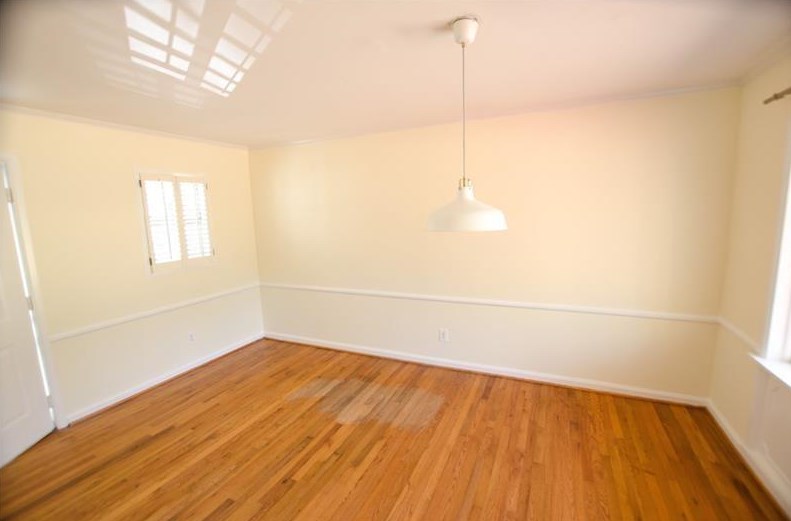2425 Ridgewood Rd, Atlanta GA  30318-1315 exterior