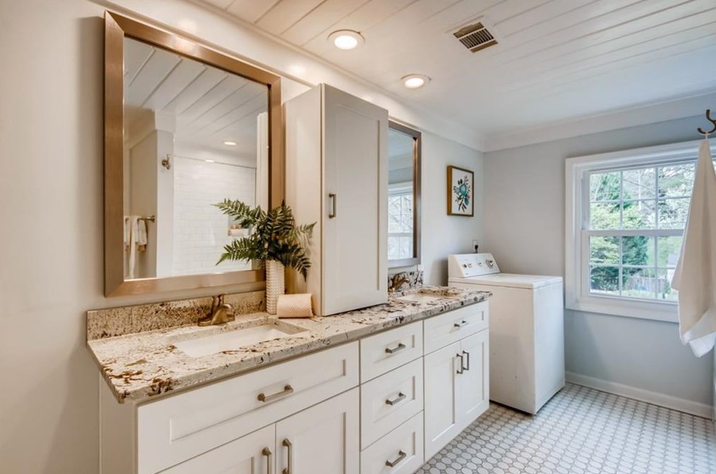 1222 Carter Rd, Decatur GA  30030-4601 exterior