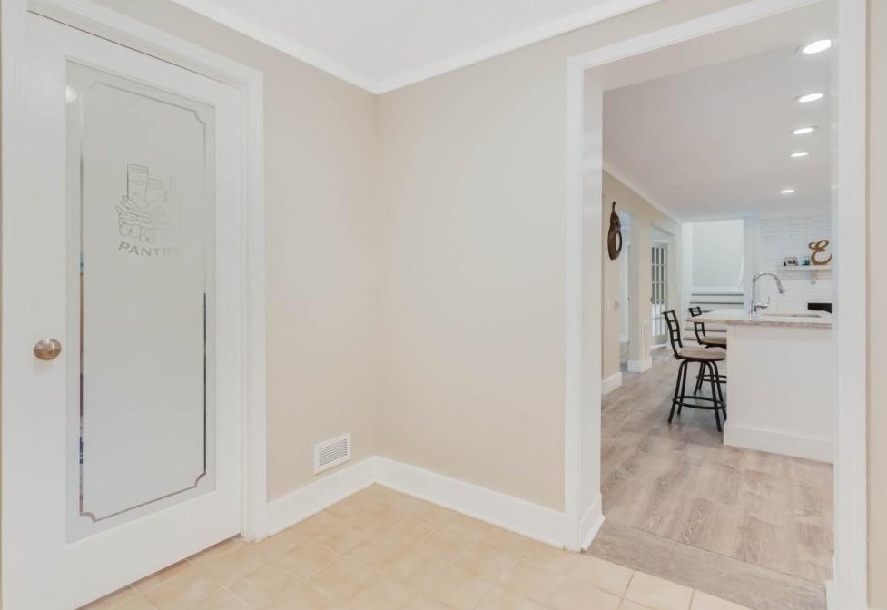 1895 Wallace Rd, Atlanta GA  30331-7626 exterior