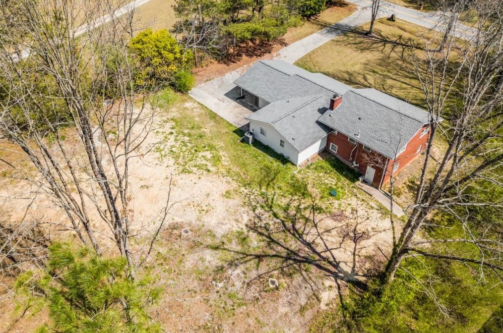 1895 Wallace Rd, Atlanta GA  30331-7626 exterior