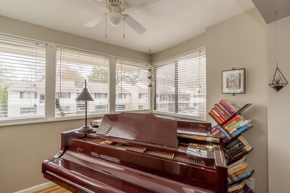 1207 Wingate Way, Atlanta GA  30350-4947 exterior