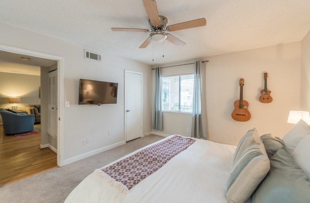 1207 Wingate Way, Atlanta GA  30350-4947 exterior