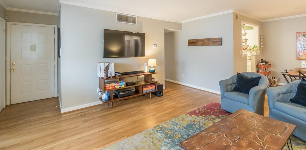 1207 Wingate Way, Atlanta GA  30350-4947 exterior