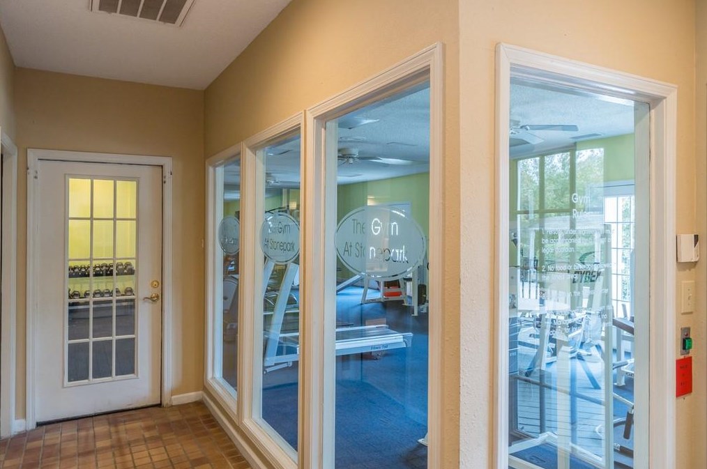 1207 Wingate Way, Atlanta GA  30350-4947 exterior