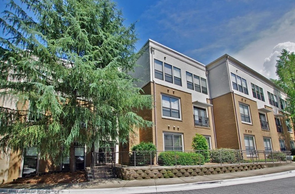 821 Ralph Mcgill Blvd, Atlanta GA  30306-4376 exterior