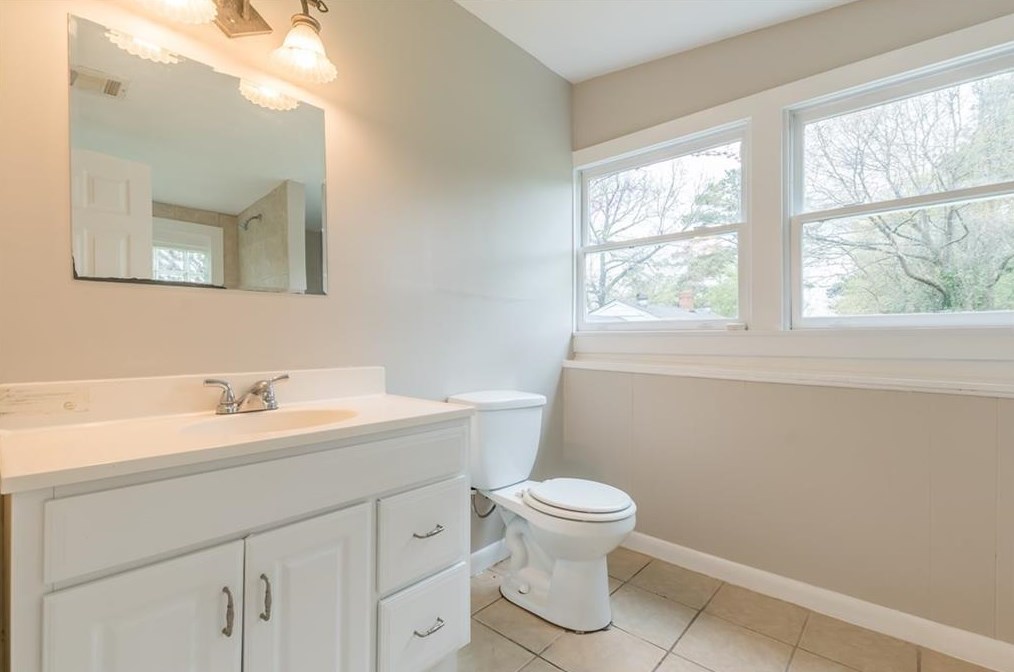 1986 Oana St, Atlanta GA  30310-5036 exterior