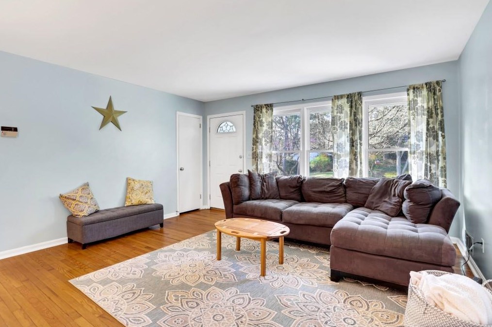 2572 Wilson Woods Dr, Decatur GA  30033-3741 exterior