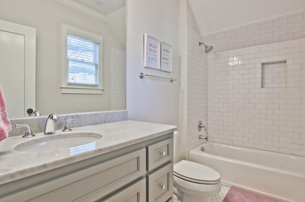 439 Pensdale Rd, Decatur GA  30030-1414 exterior