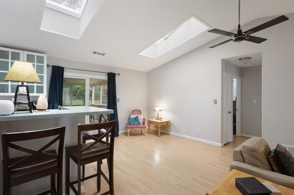 845 Cinderella Ct, Decatur GA  30033-5811 exterior