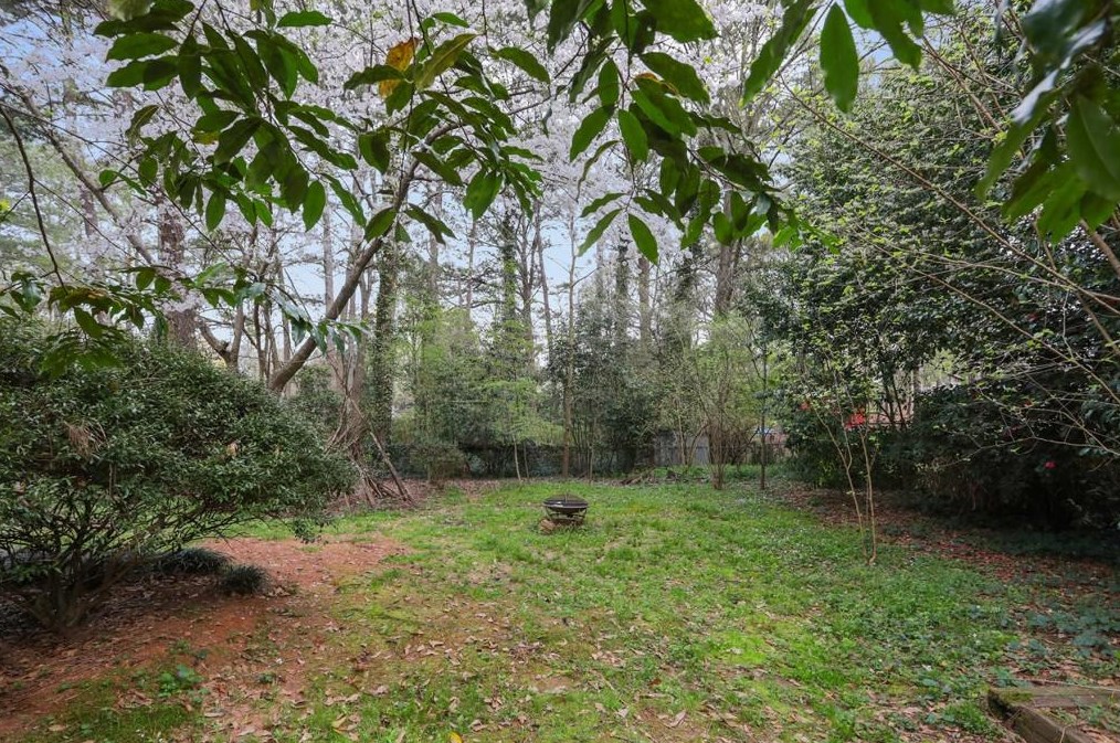 845 Cinderella Ct, Decatur GA  30033-5811 exterior