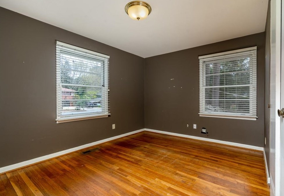 1963 Plantation Ln, Atlanta GA  30341-1865 exterior