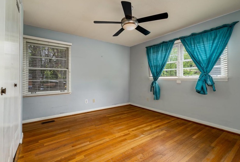 1963 Plantation Ln, Atlanta GA  30341-1865 exterior