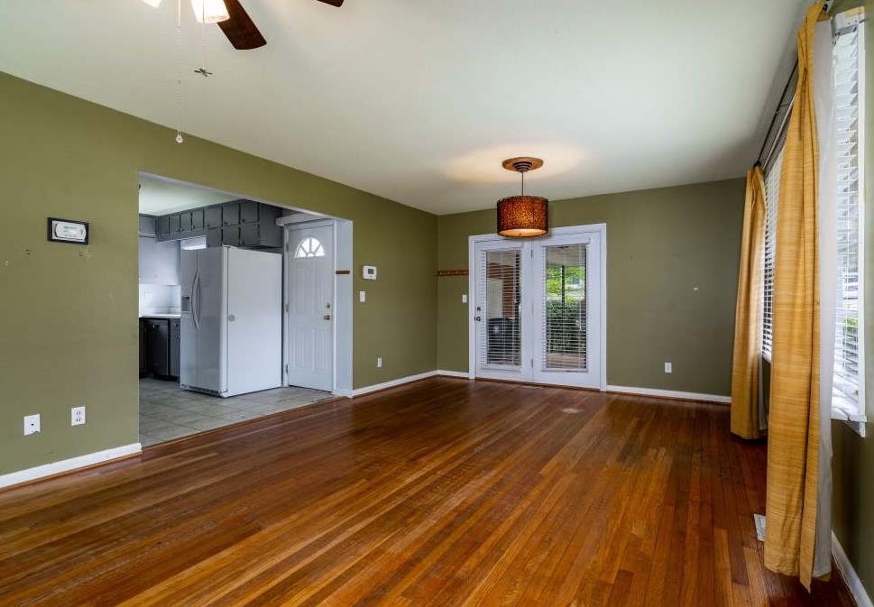 1963 Plantation Ln, Atlanta GA  30341-1865 exterior