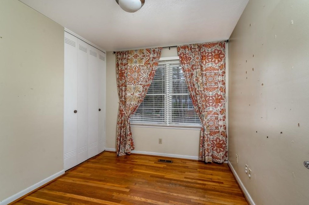 1963 Plantation Ln, Atlanta GA  30341-1865 exterior