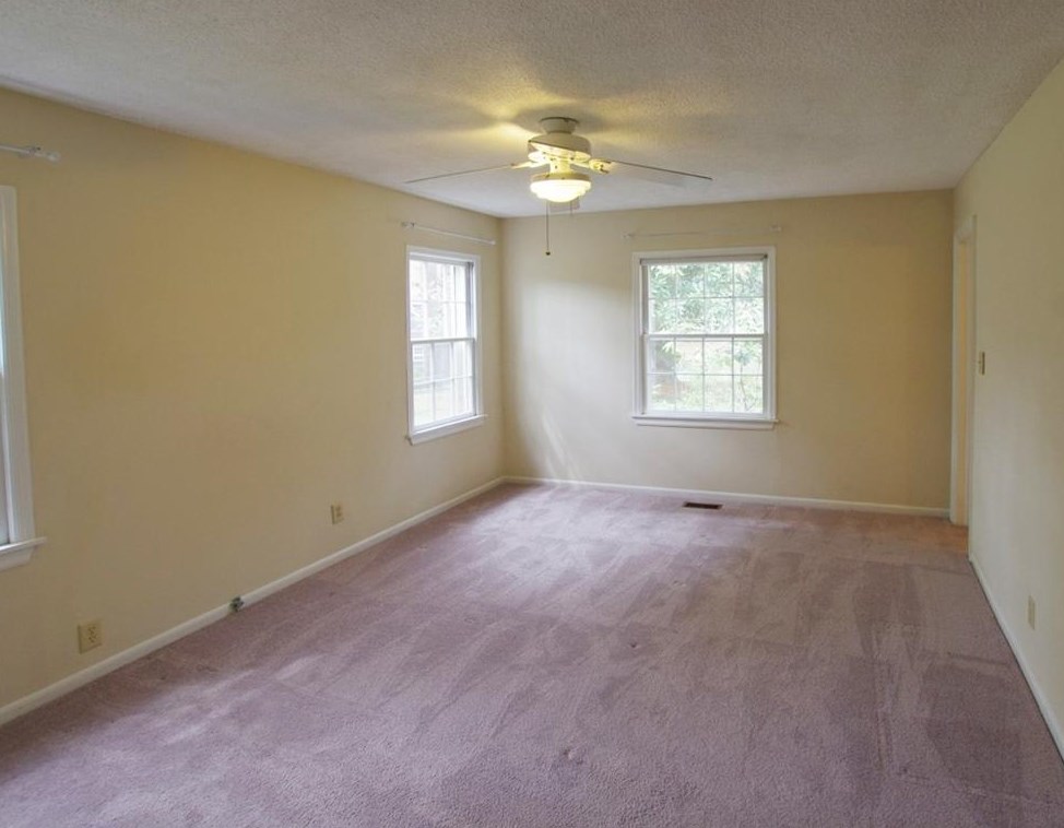 1801 Woodcliffe Ter, Atlanta GA  30324-4955 exterior