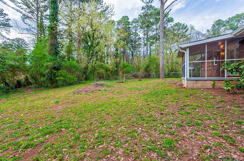 3065 Corbin Ave, Decatur GA  30034-2947 exterior