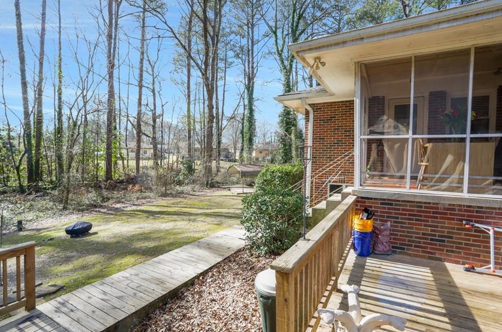 660 Glendale Pl, Smyrna GA  30080-1872 exterior