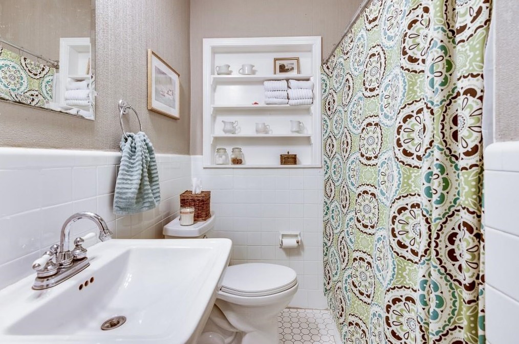 225 Westchester Dr, Decatur GA  30030-1119 exterior