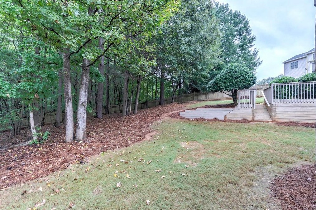 212 Bentwater Dr, Acworth GA  30101-8563 exterior