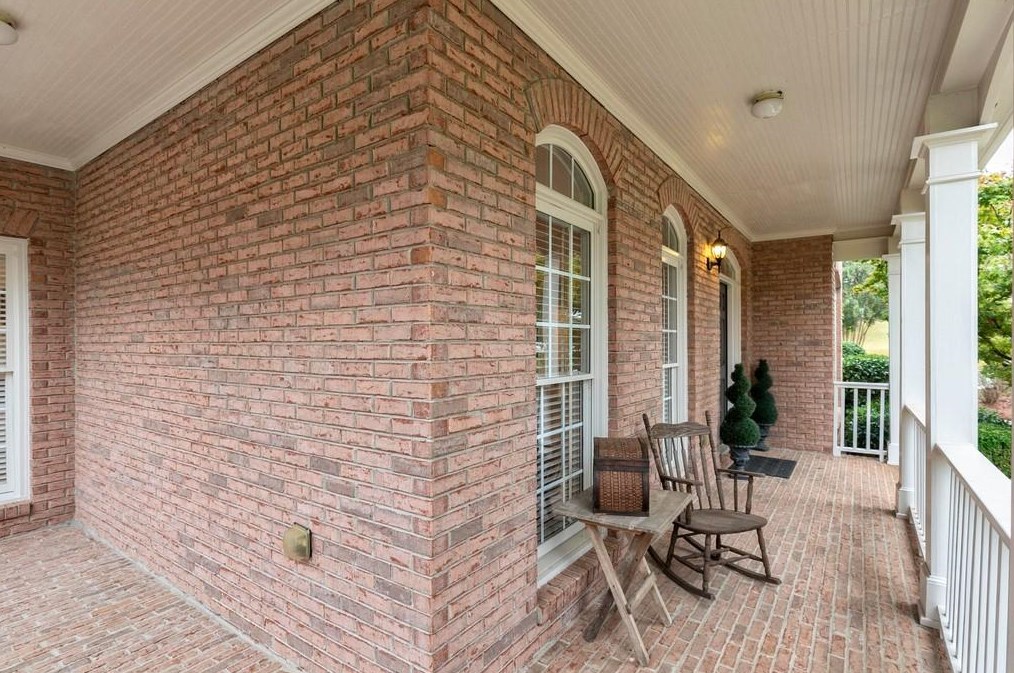 212 Bentwater Dr, Acworth GA  30101-8563 exterior