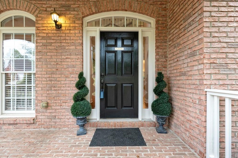 212 Bentwater Dr, Acworth GA  30101-8563 exterior