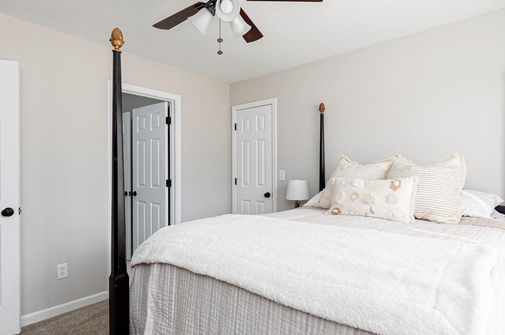 212 Bentwater Dr, Acworth GA  30101-8563 exterior