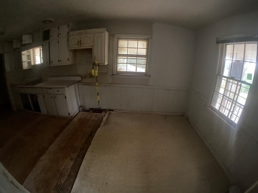 2354 Pinewood Dr, Decatur GA  30032-5434 exterior