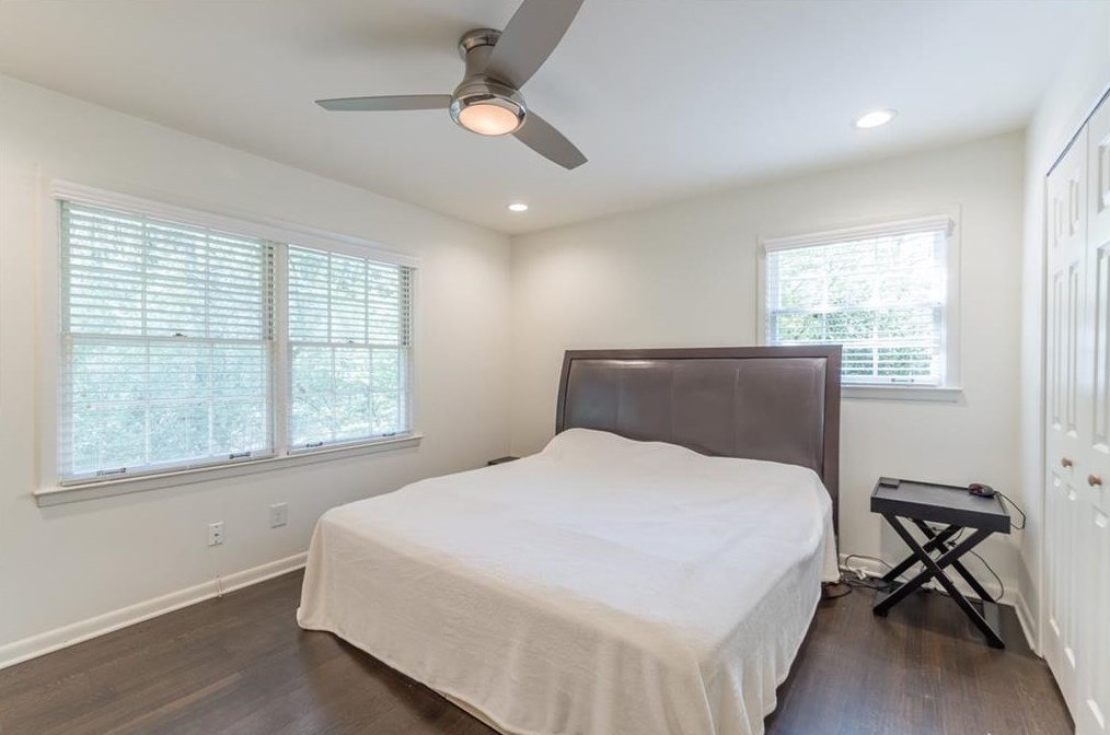 2537 Coralwood Dr, Decatur GA  30033-1333 exterior