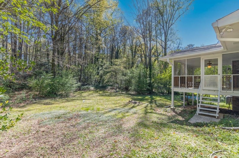 2537 Coralwood Dr, Decatur GA  30033-1333 exterior