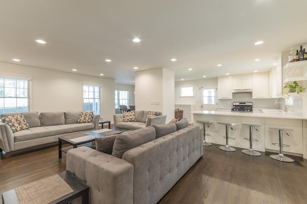 2537 Coralwood Dr, Decatur GA  30033-1333 exterior