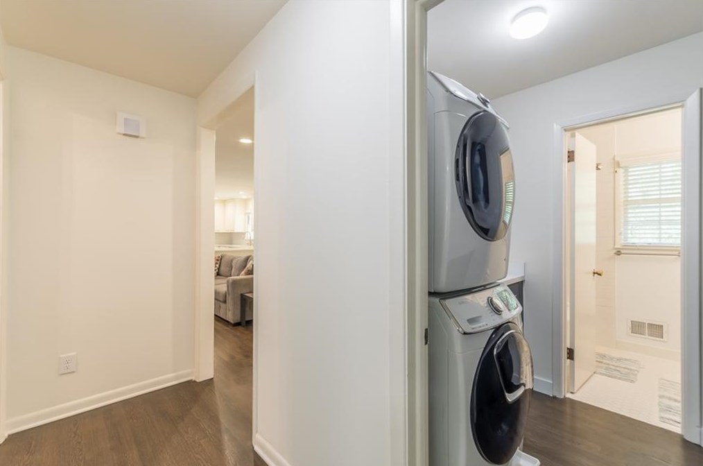 2537 Coralwood Dr, Decatur GA  30033-1333 exterior