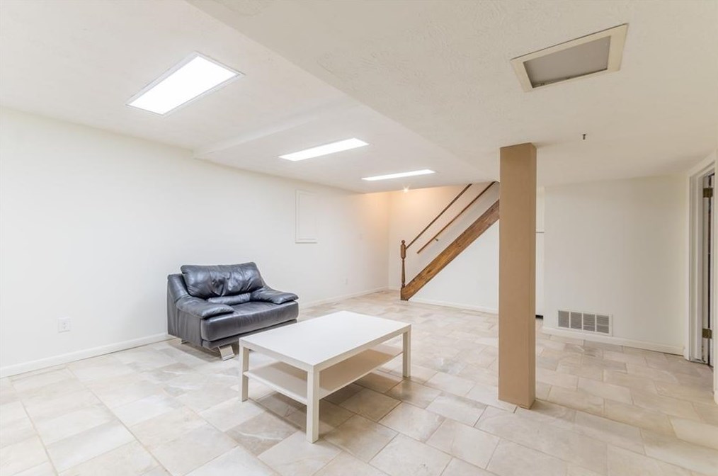 2537 Coralwood Dr, Decatur GA  30033-1333 exterior