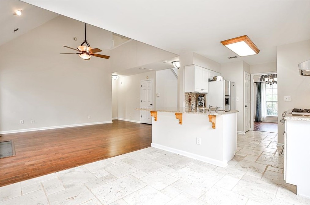 2790 Ashwood Pl, Decatur GA  30030-4193 exterior