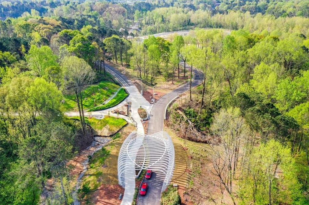 825 Westmoreland Cir, Atlanta GA  30318-4019 exterior