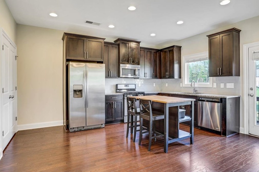 825 Westmoreland Cir, Atlanta GA  30318-4019 exterior