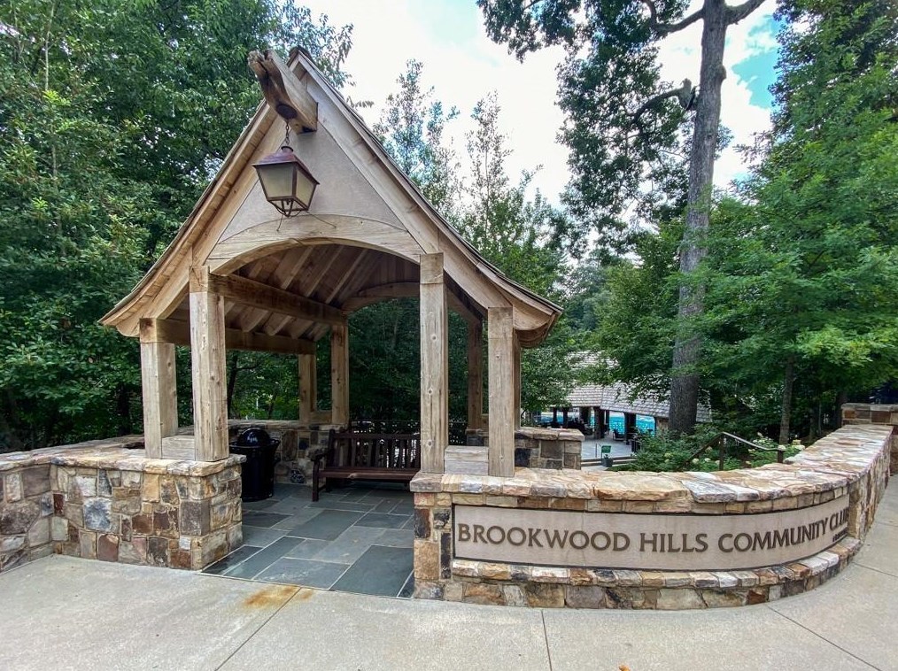 50 Woodcrest Ave, Atlanta GA  30309-1525 exterior
