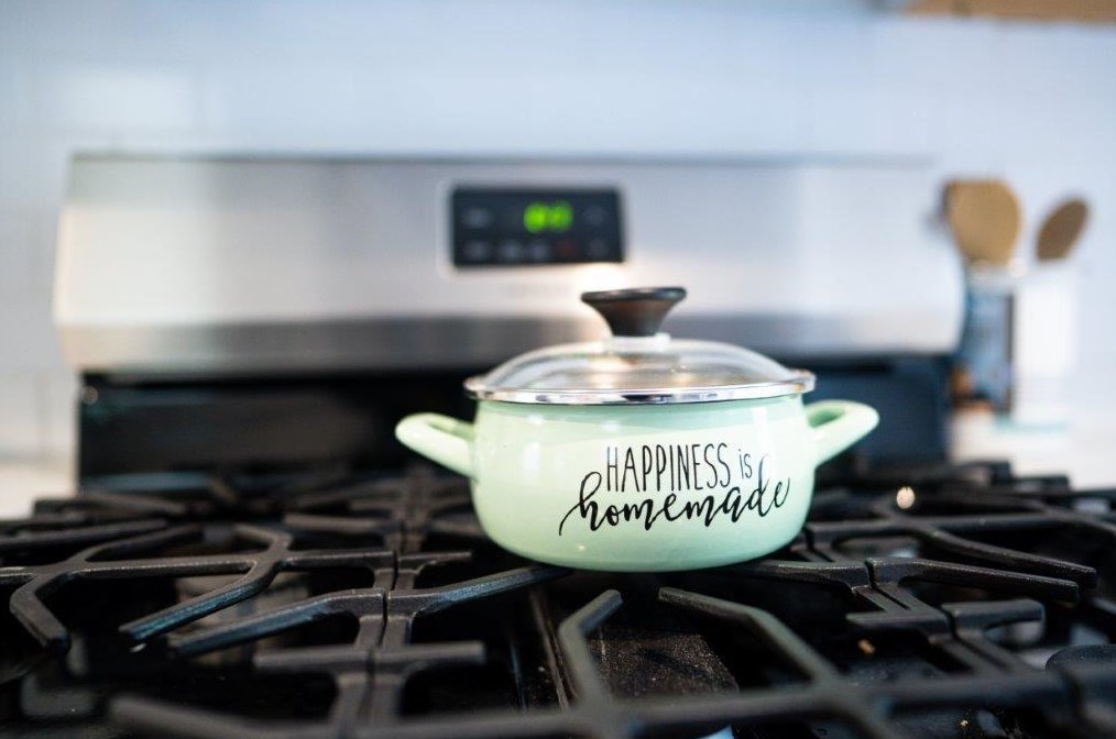 2091 Newnan St, Atlanta GA  30344-1634 exterior