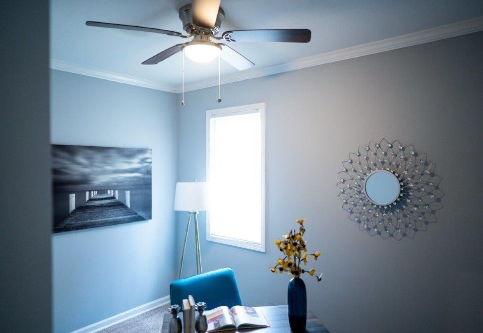 2091 Newnan St, Atlanta GA  30344-1634 exterior