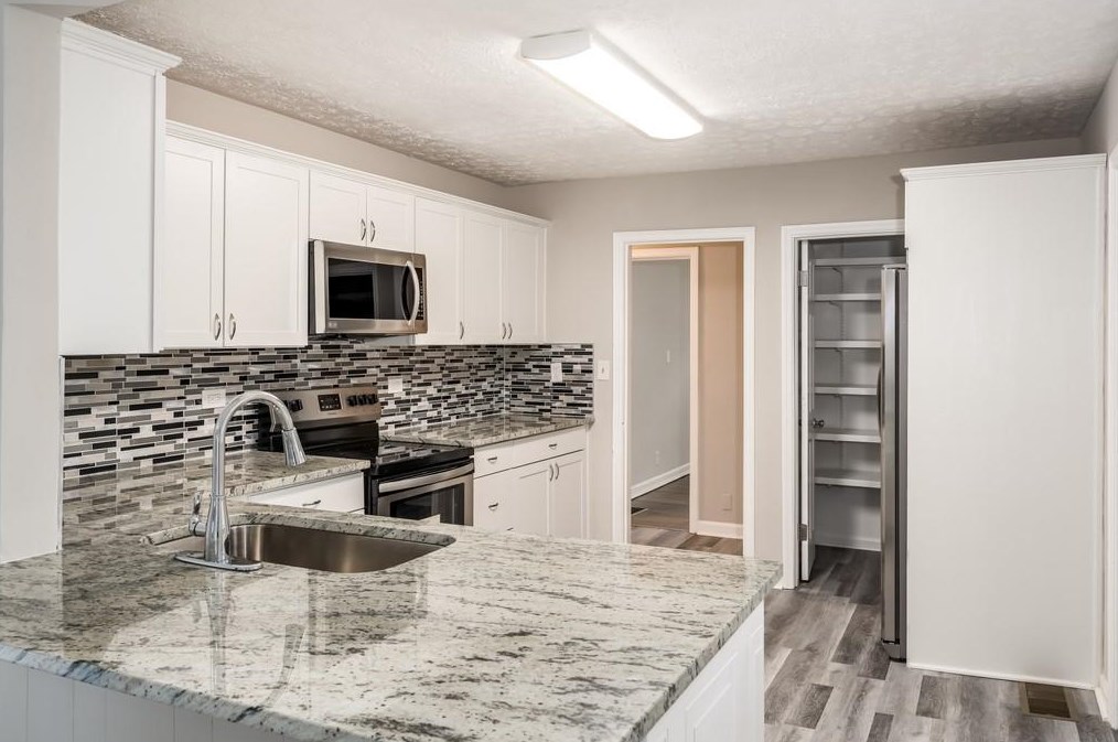 4218 Lamar St, Decatur GA  30035-1437 exterior