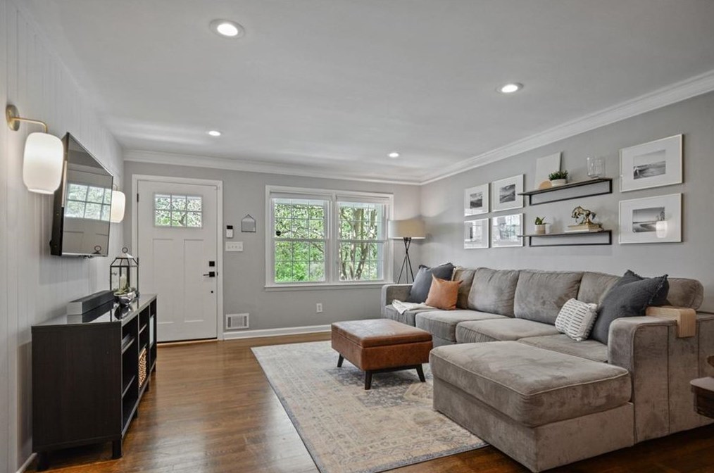 871 Gaylemont Cir, Decatur GA  30033-4809 exterior