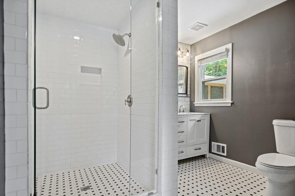 871 Gaylemont Cir, Decatur GA  30033-4809 exterior