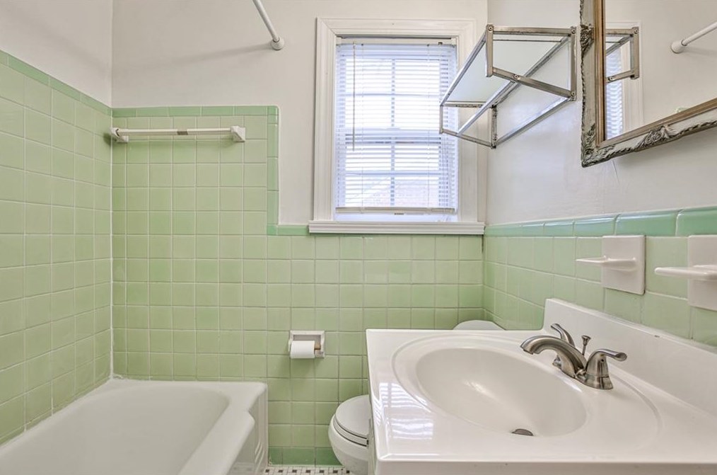 1206 Church St, Decatur GA  30030-1541 exterior