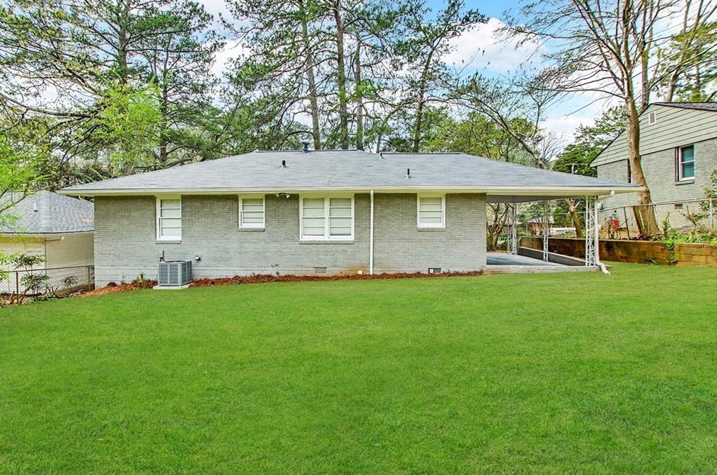 2450 Springdale Rd, Atlanta GA  30315-7110 exterior