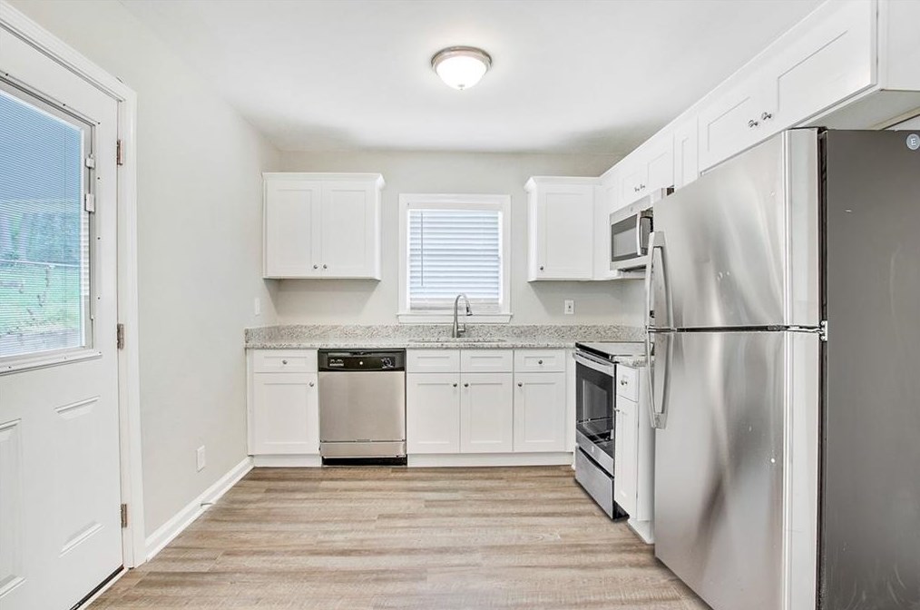 2450 Springdale Rd, Atlanta GA  30315-7110 exterior