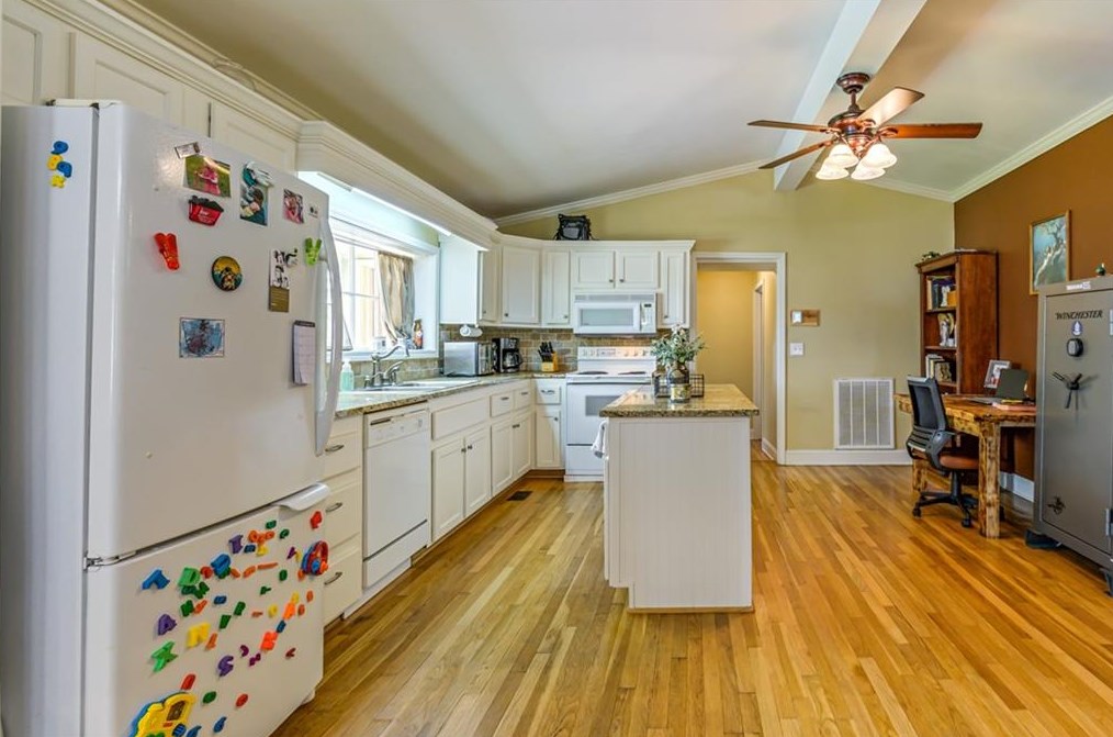 11 Oreburg Rd, Rome GA  30165-9249 exterior