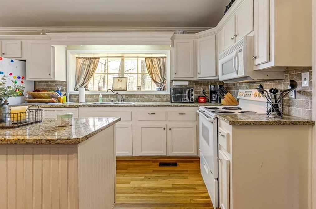 11 Oreburg Rd, Rome GA  30165-9249 exterior