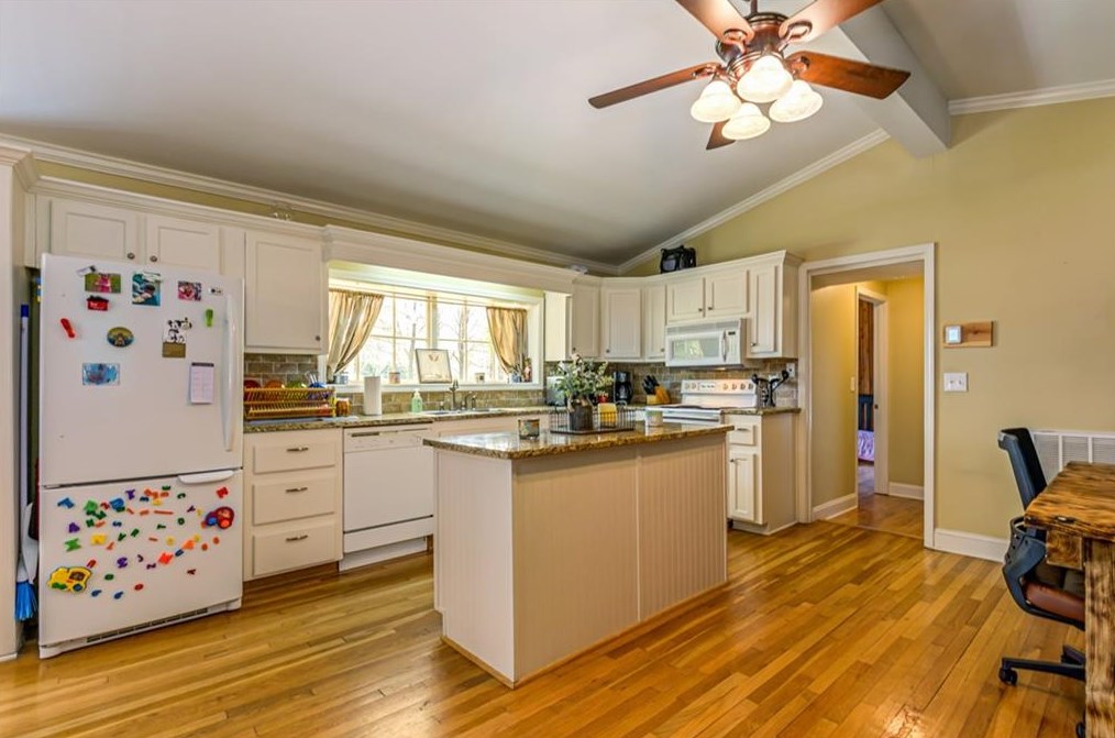 11 Oreburg Rd, Rome GA  30165-9249 exterior